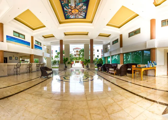 Paseo Del Sol By Royal