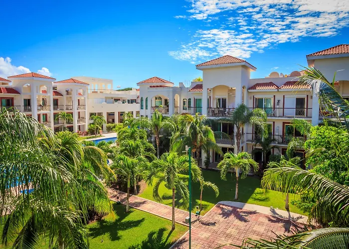 Paseo Del Sol By Royal *